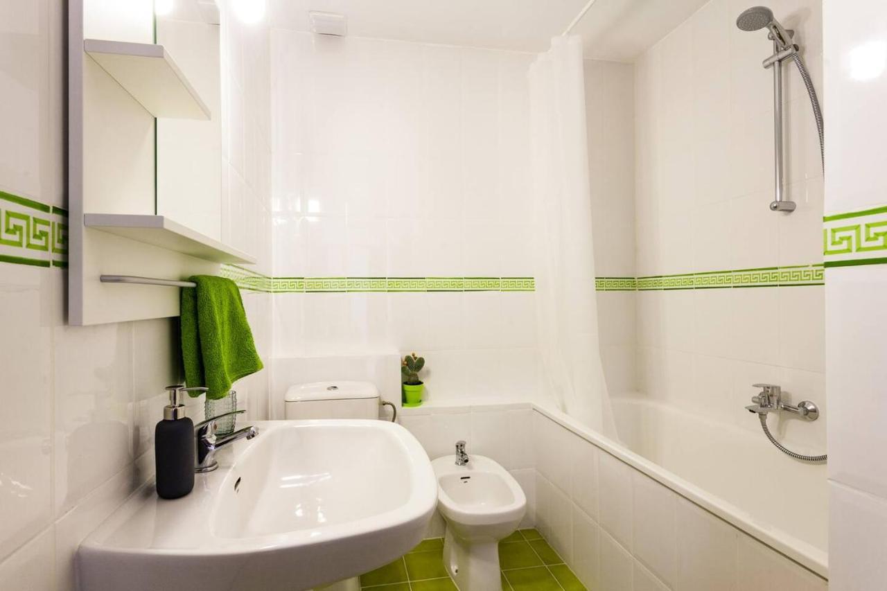 Spacious, Bright Apartment Next To The Old Town 瓦伦西亚 外观 照片